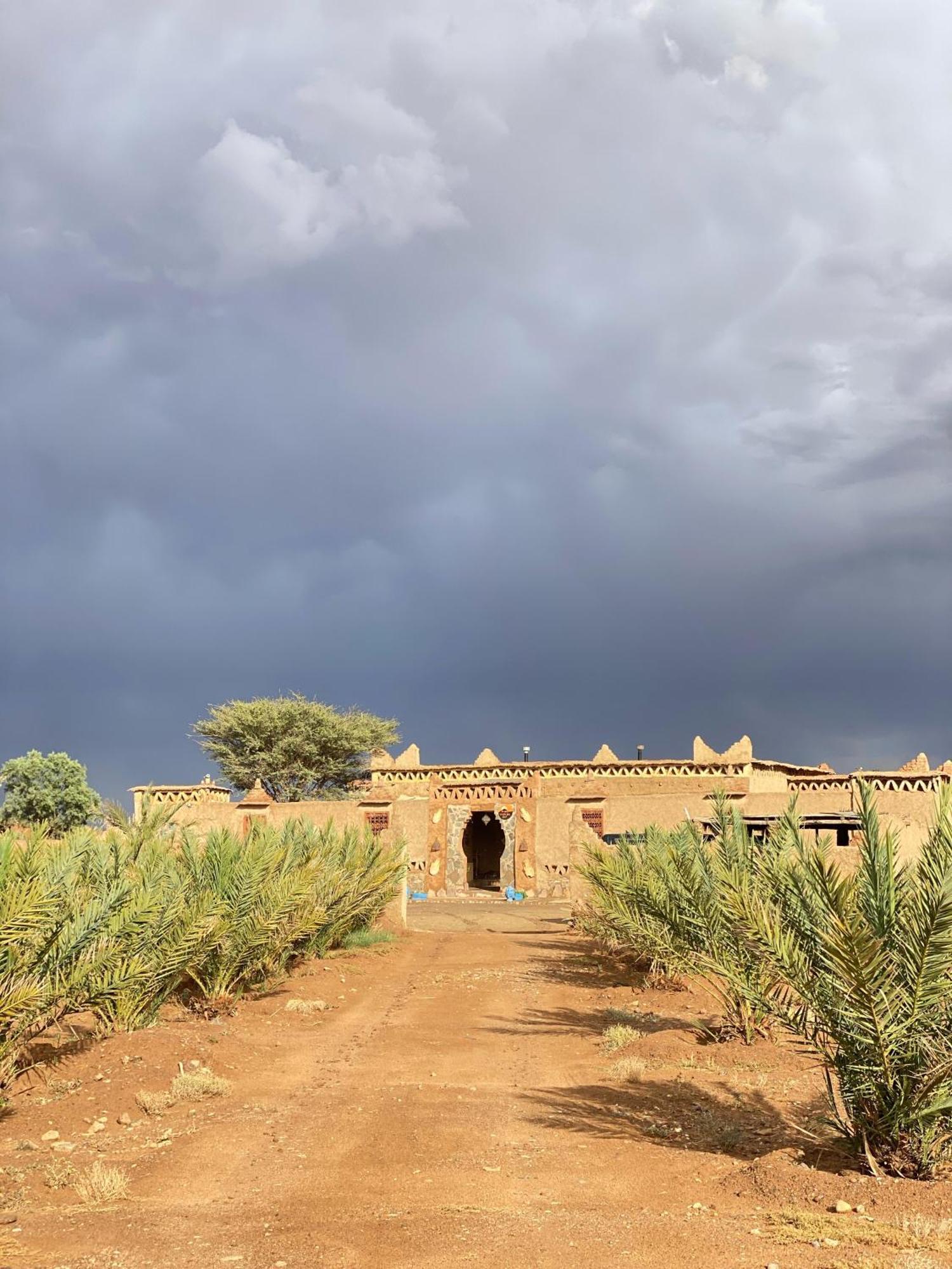Kasbah Luna del Sur Erfoud Bagian luar foto